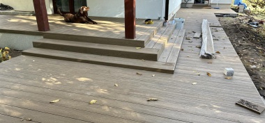 Taras z deski kompozytowej Gardin Natur w kolorze piaskowy teak 23x146mm